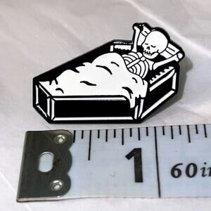 Skeleton Laid Back in Casket Halloween Horror Pin Brooch